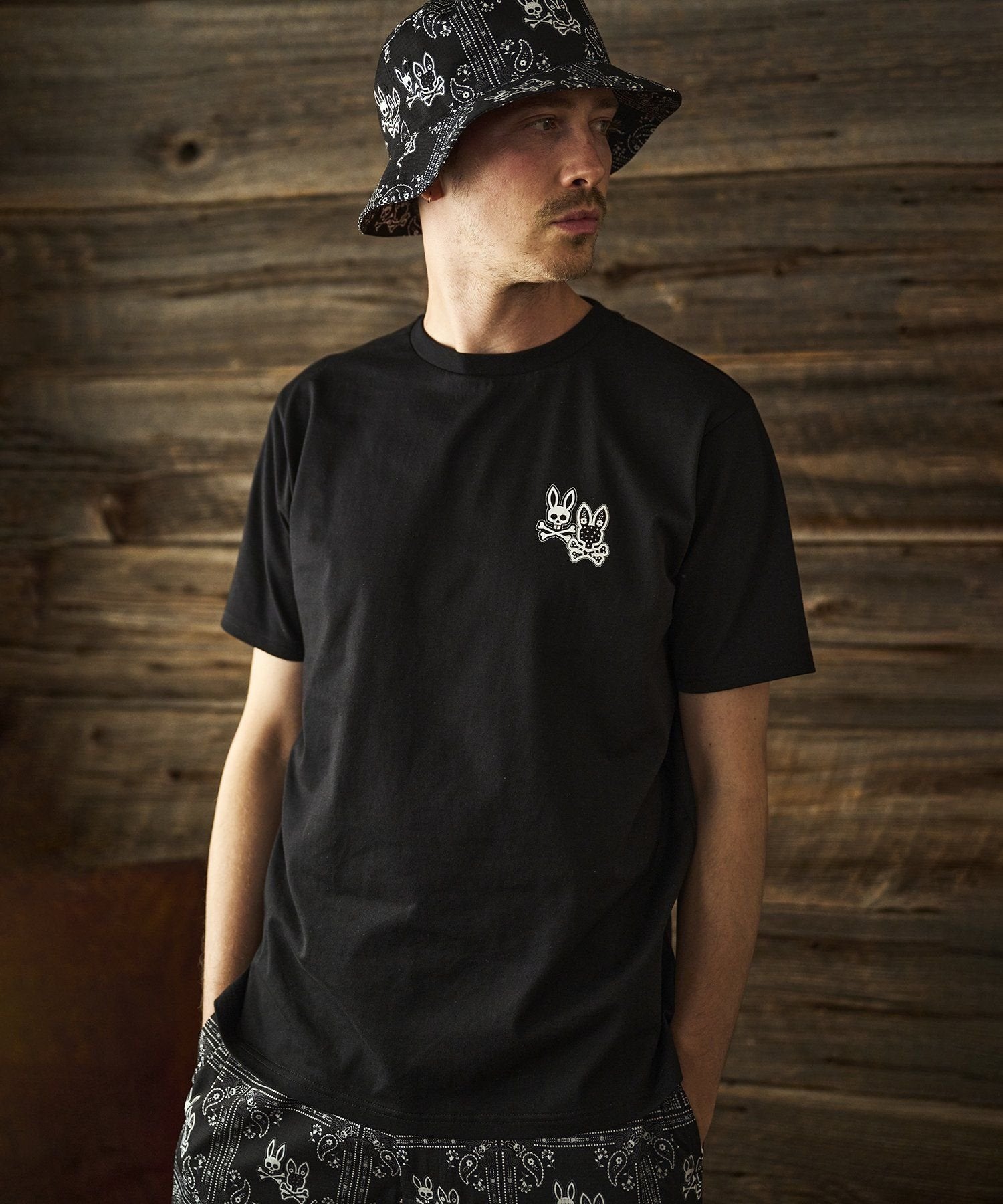 オリジナルバンダナ柄 バックプリントTシャツ