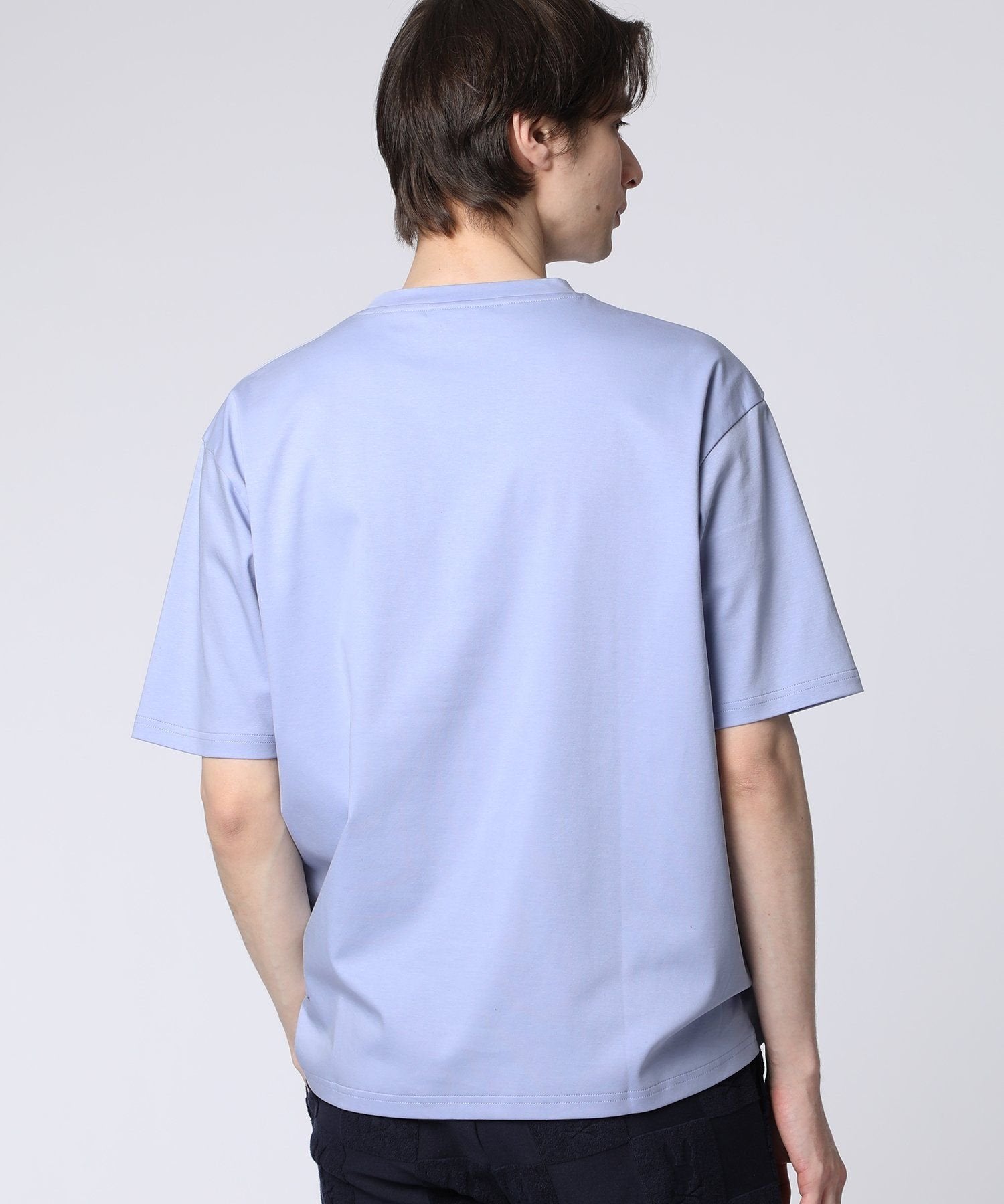 T-shirts & cut-sews