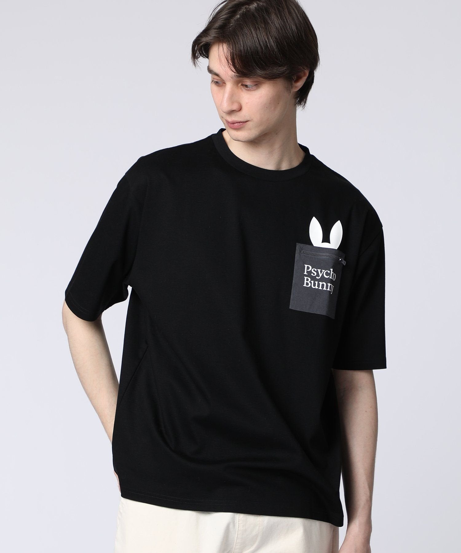 T-shirts & cut-sews
