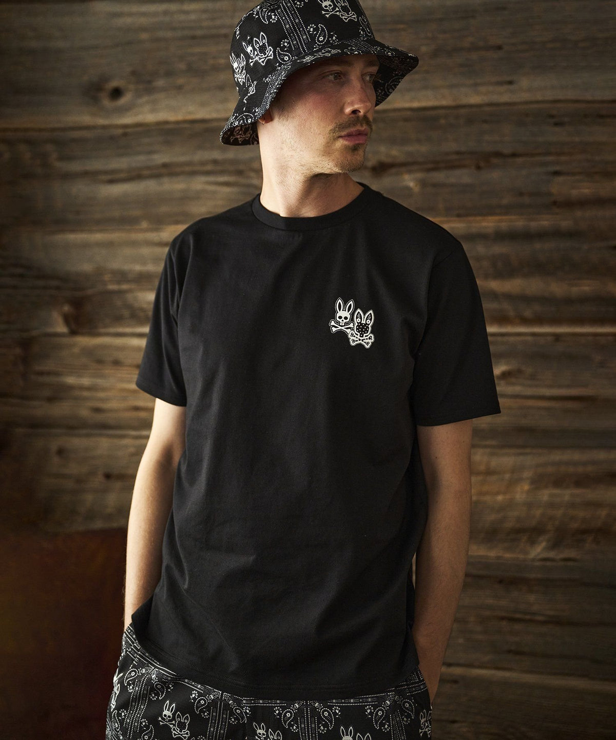 オリジナルバンダナ柄 バックプリントTシャツ