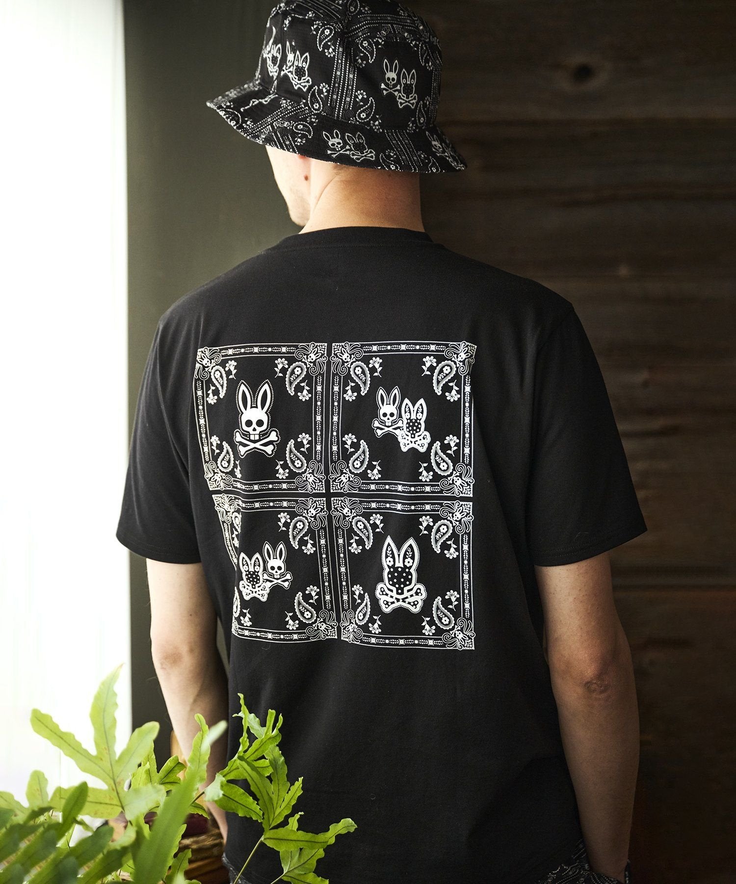 オリジナルバンダナ柄 バックプリントTシャツ