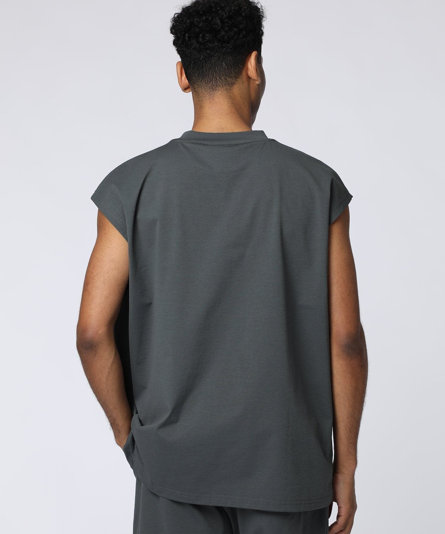 [WEB限定]RELACTIVE 　リラックスノースリーブＴシャツ