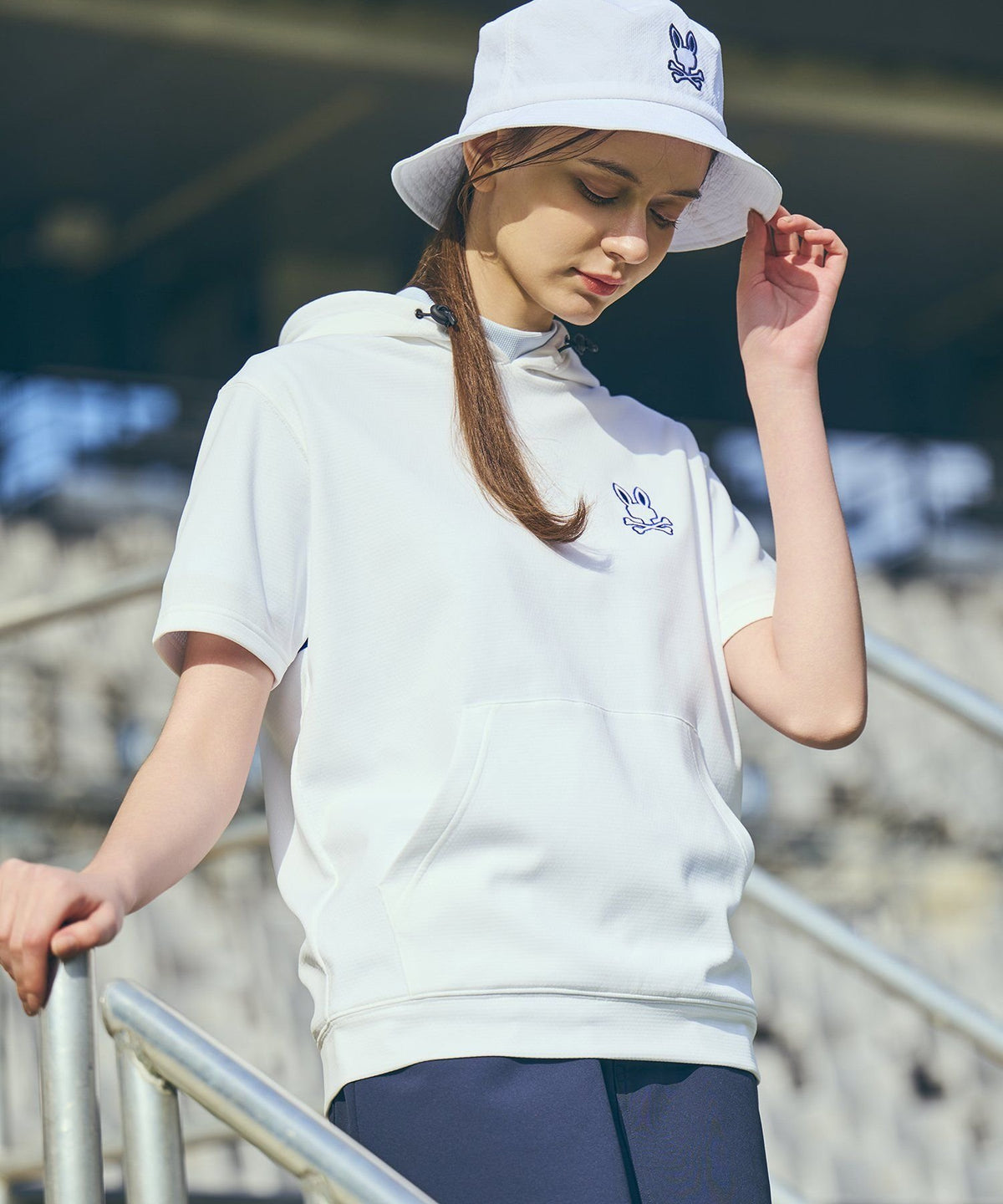 [GOLF][WOMEN]シルエットラインBUNNY 半袖パーカ