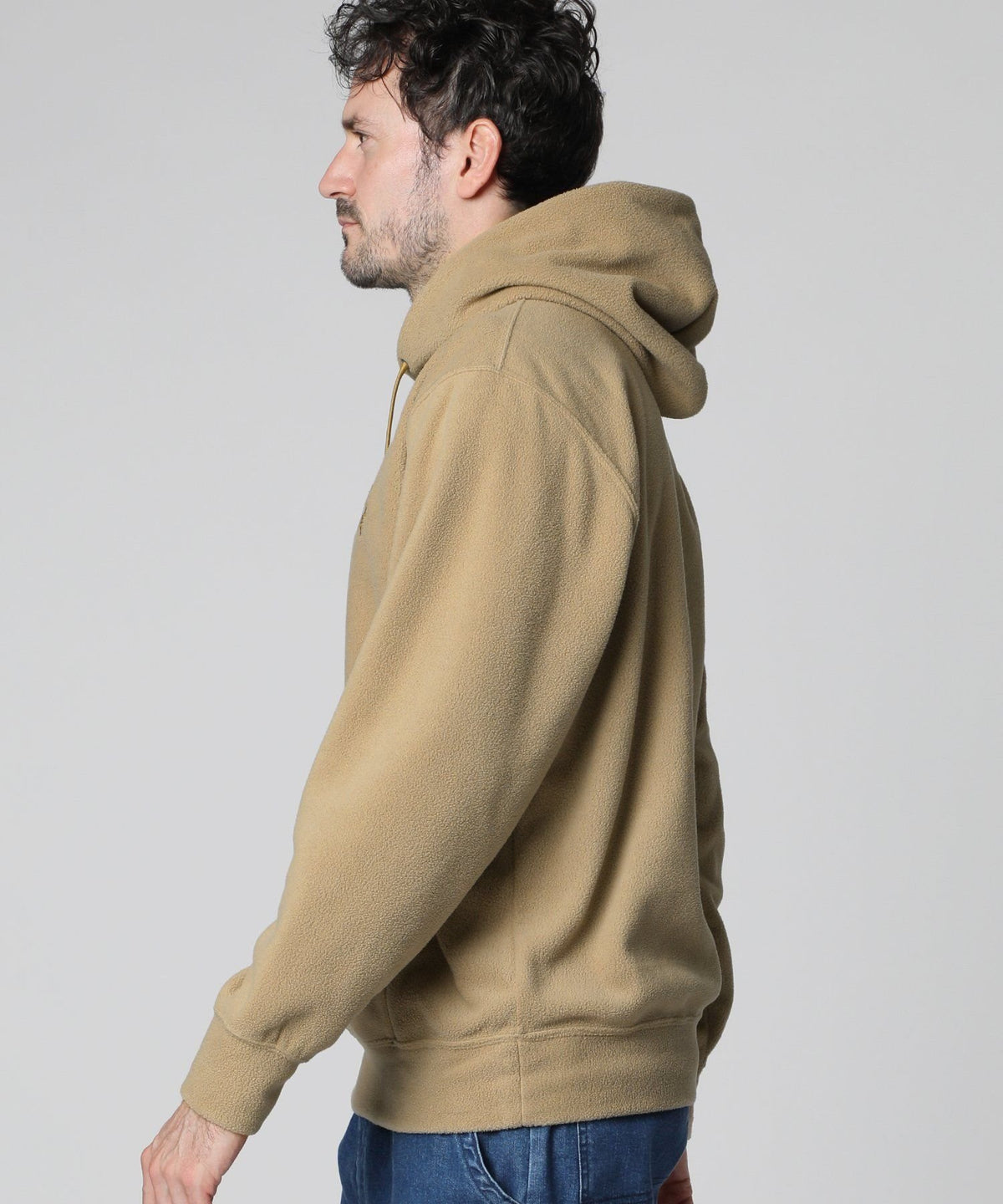 Sweatshirts & parkas