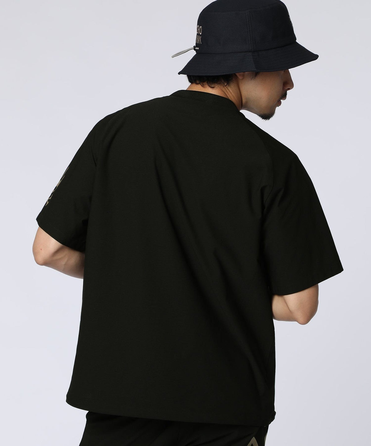 半袖ブルゾン