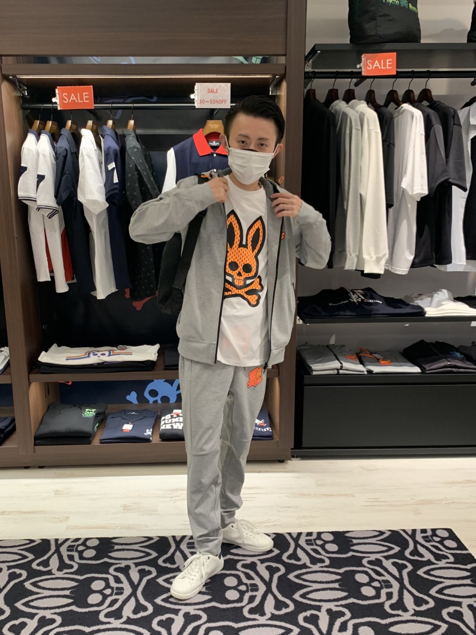 POP-OUTバニー ドビー調ジャージセットアップ~サイコバニーなんば ...