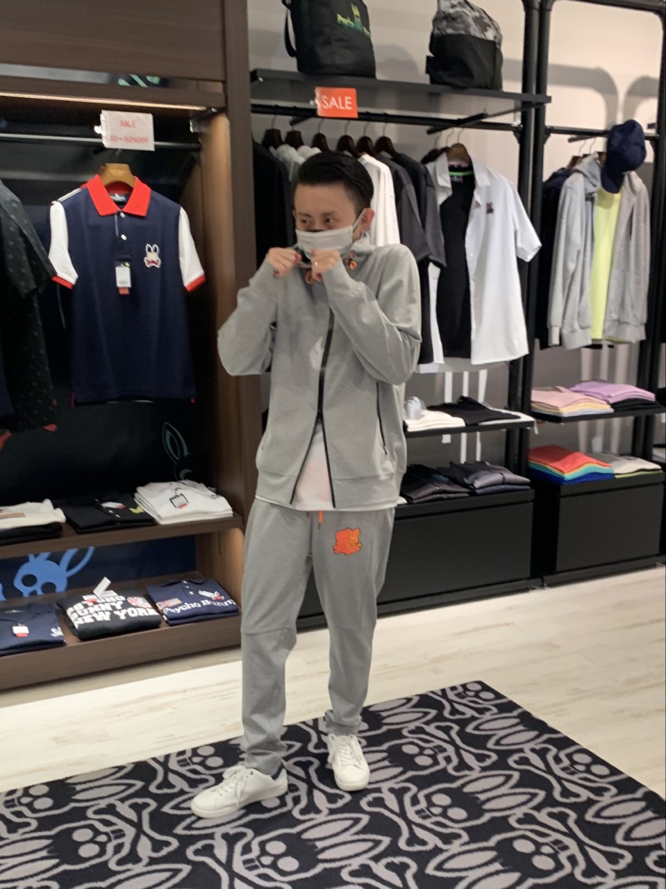 POP-OUTバニー ドビー調ジャージセットアップ~サイコバニーなんば ...