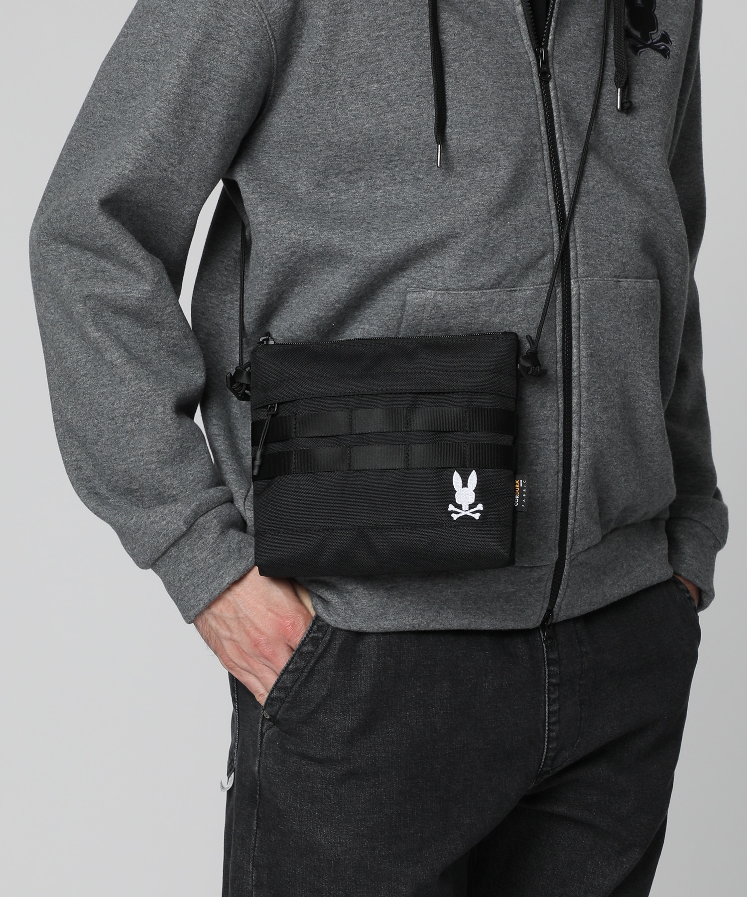 CORDURA fabric サコッシュ｜Psycho Bunny｜サイコバニー 公式