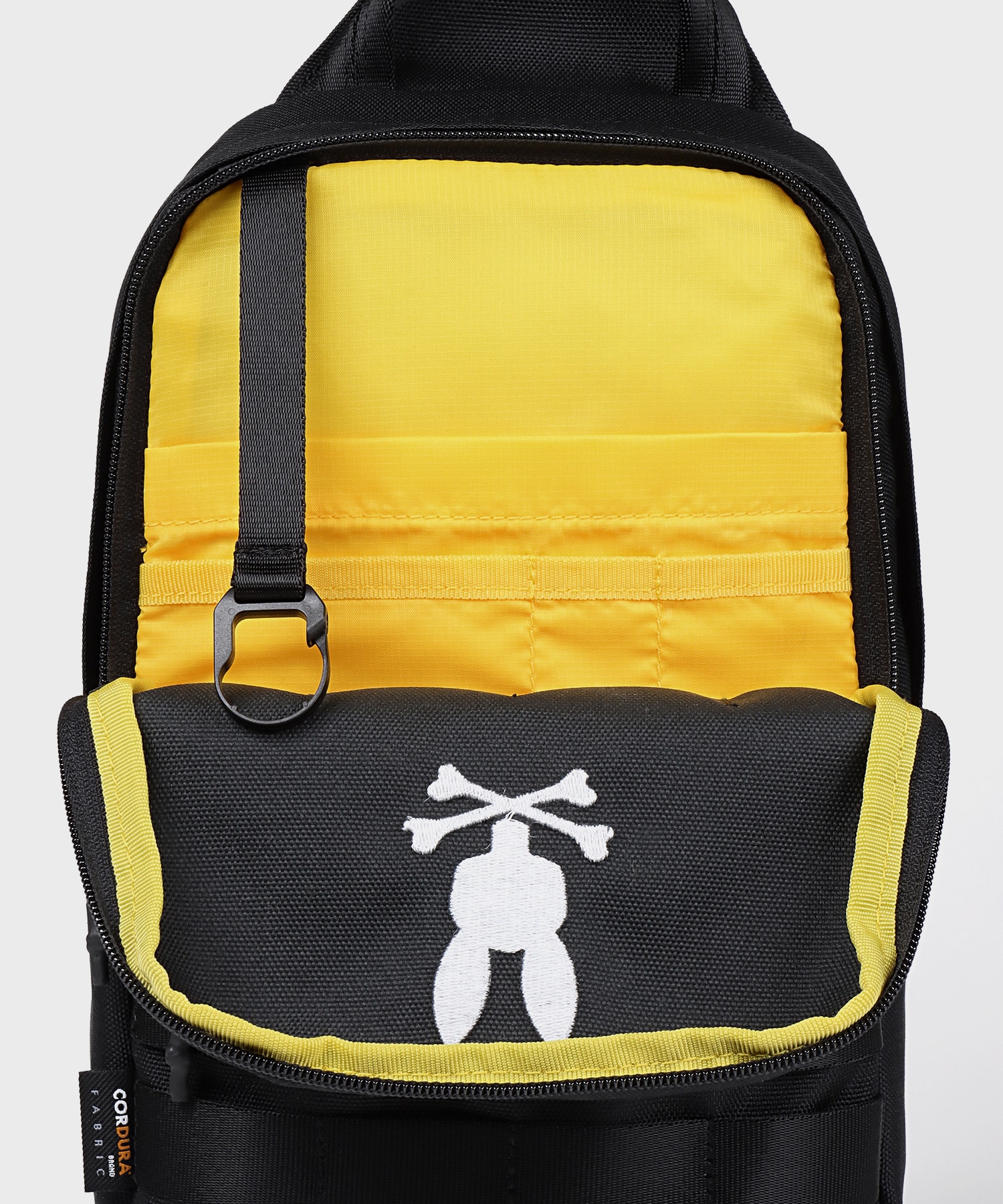 CORDURA fabricスリングバッグ｜Psycho Bunny｜サイコバニー
