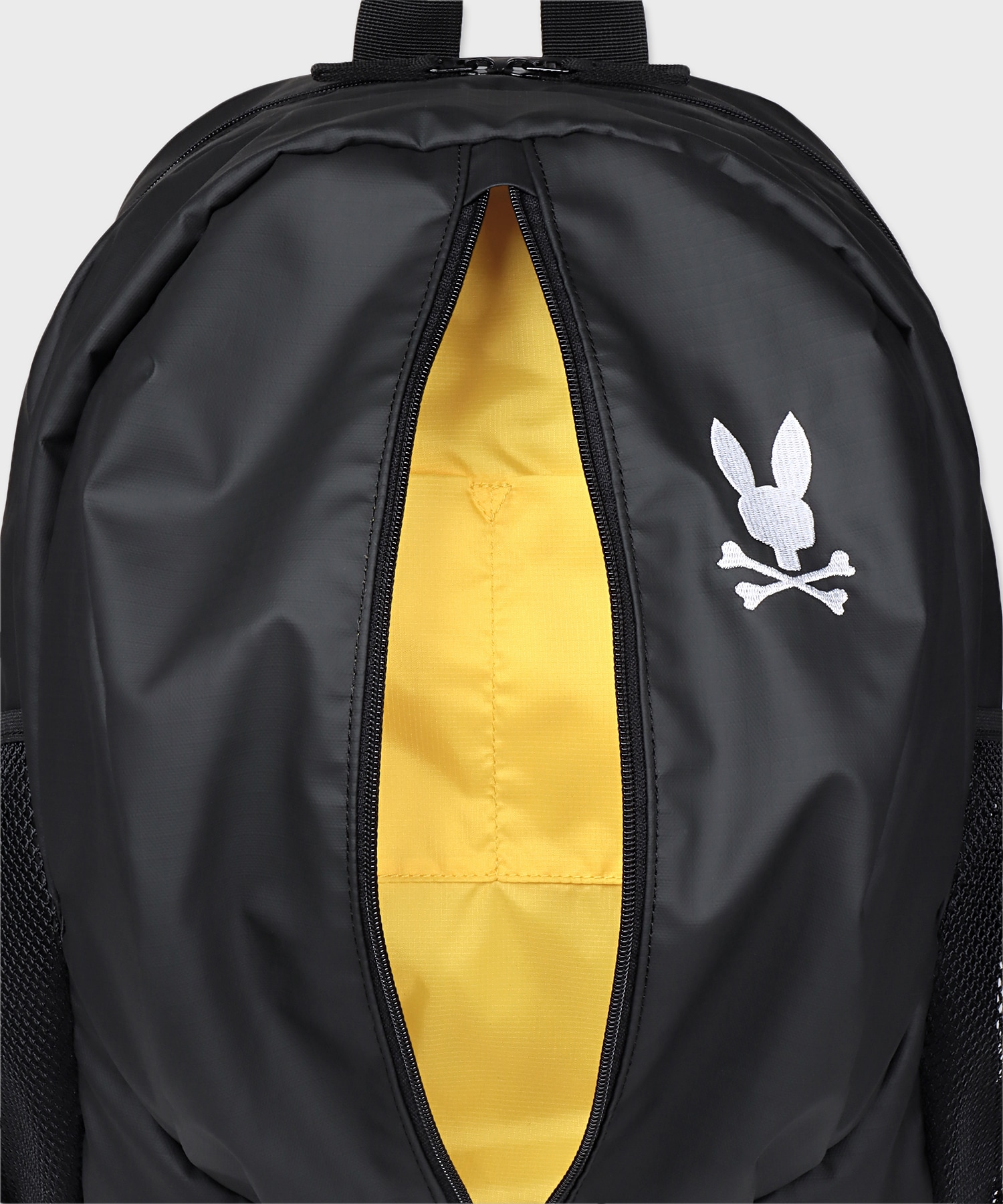 ヘルメットバックパック|Psycho Bunny|サイコバニー 公式ブランド ヘルメットバックパック|Psycho Bunny|サイコバニー 公式ブランド