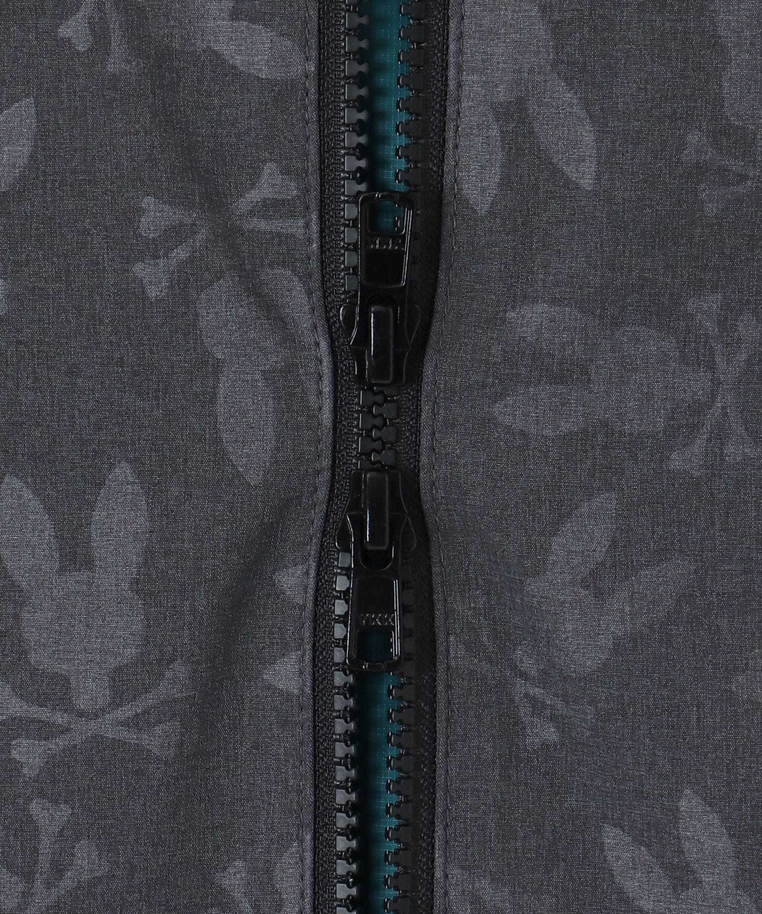 MINOTECHウェザー エンボスロゴ マウンテンパーカ｜Psycho Bunny