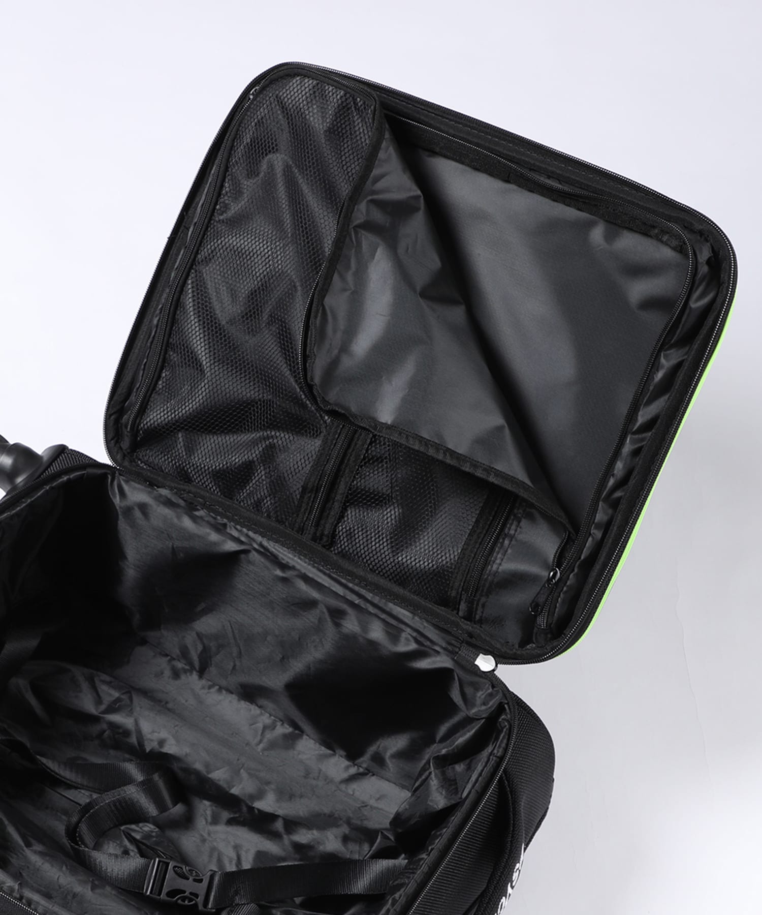 ソフトCARRY ON LUGGAGE GIGAHOLD｜Psycho Bunny｜サイコバニー 公式