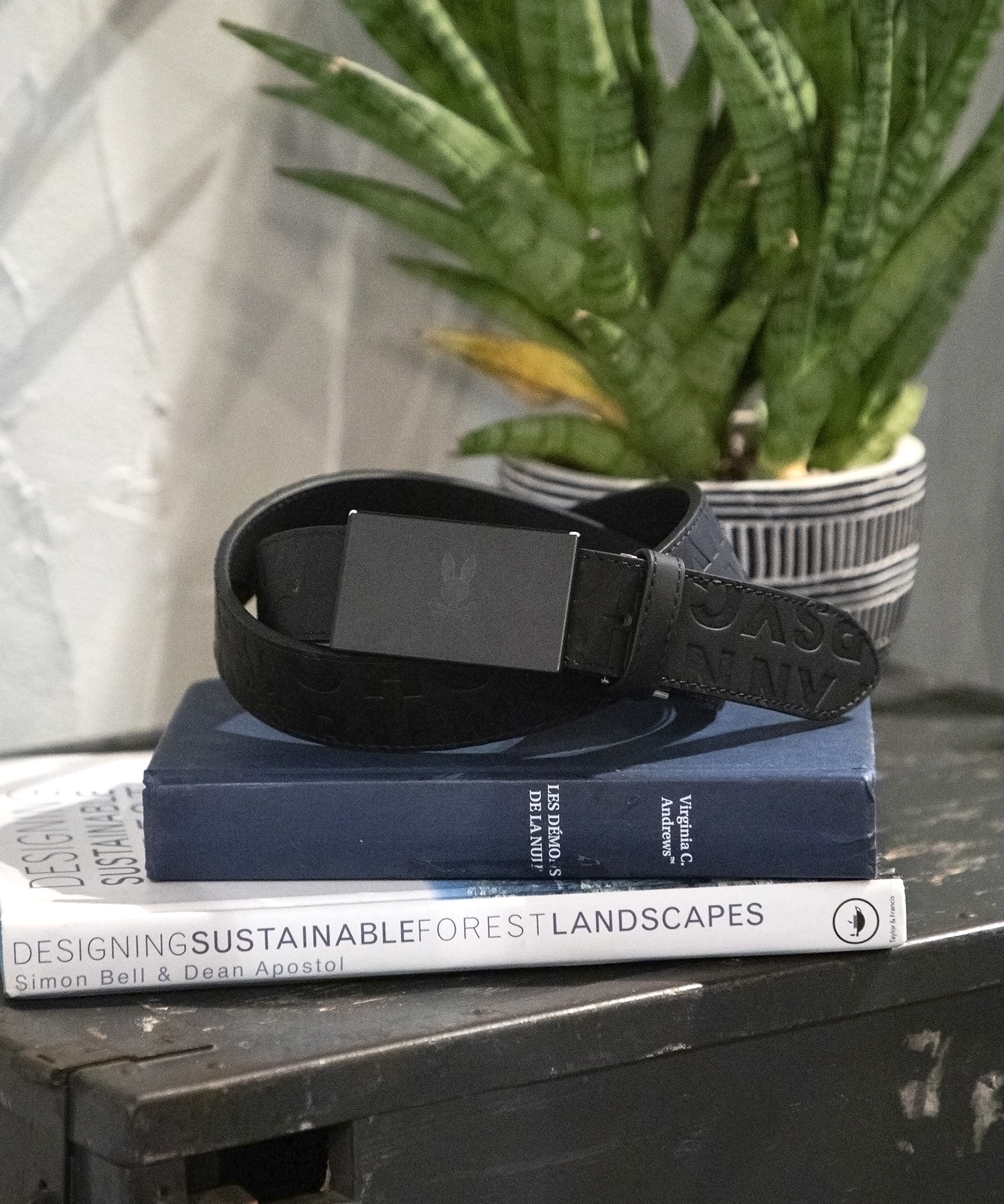 GOLF]エンボスロゴベルト｜Psycho Bunny｜サイコバニー 公式ブランド