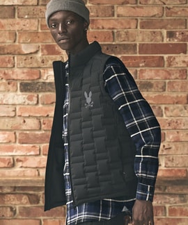 シームレスダウンベスト