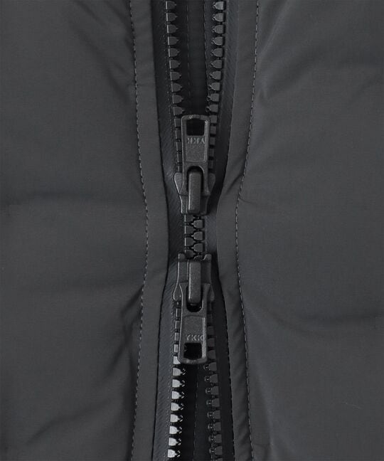 シームレス ダウンジャケット