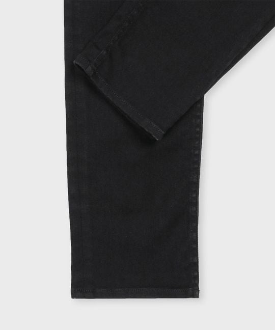 スキニーフィット ブラックジーンズ