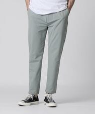 Think Fit ストレッチ テーパードパンツ