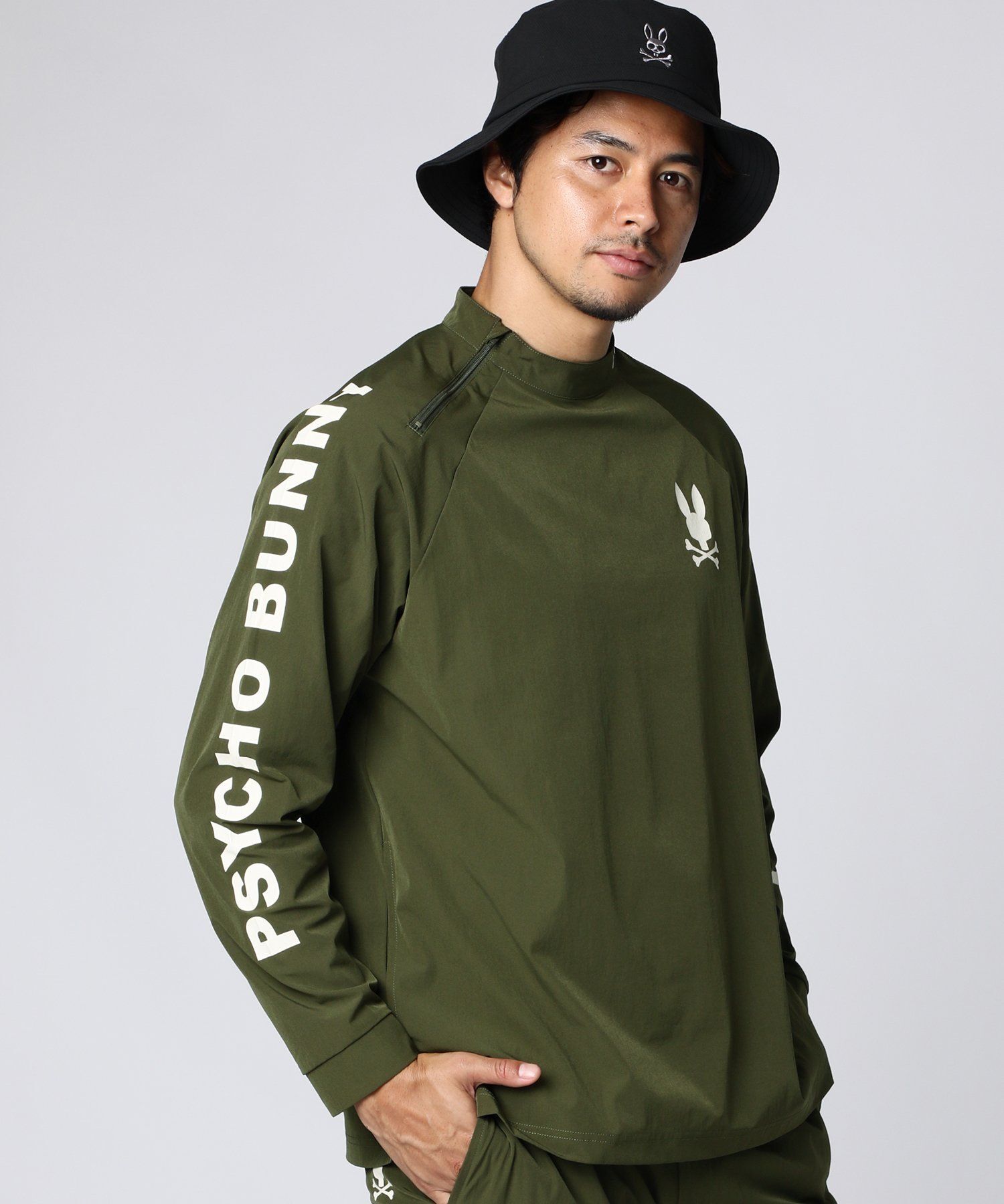 WEB限定]リラックスフィット モックネックロングスリーブTシャツ