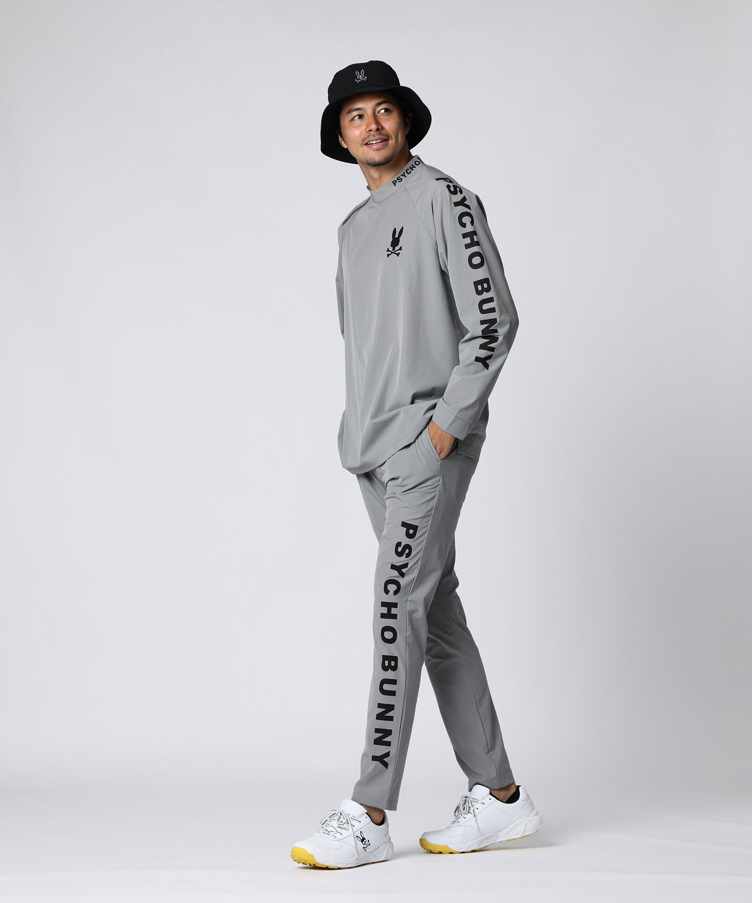 WEB限定]リラックスフィット モックネックロングスリーブTシャツ