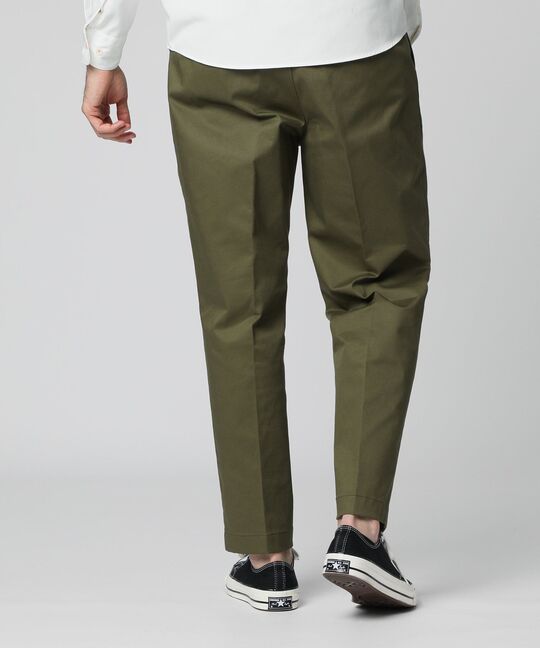 ストレッチ タックテーパード チノパンツ