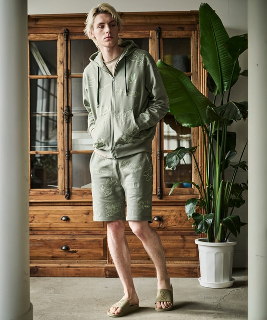 エンブロイダリーロゴパターン ショーツ