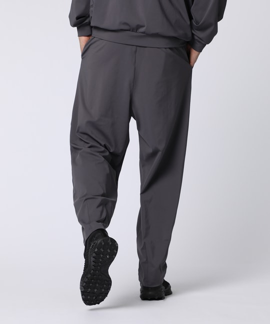 [WEB限定]タイポエンブレムダンボールイージーパンツ