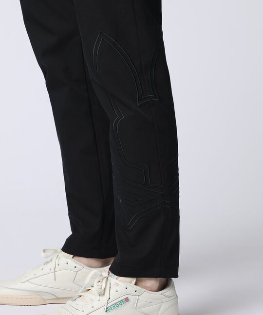 撥水ストレッチツイル チェーン刺繍ロゴパンツ