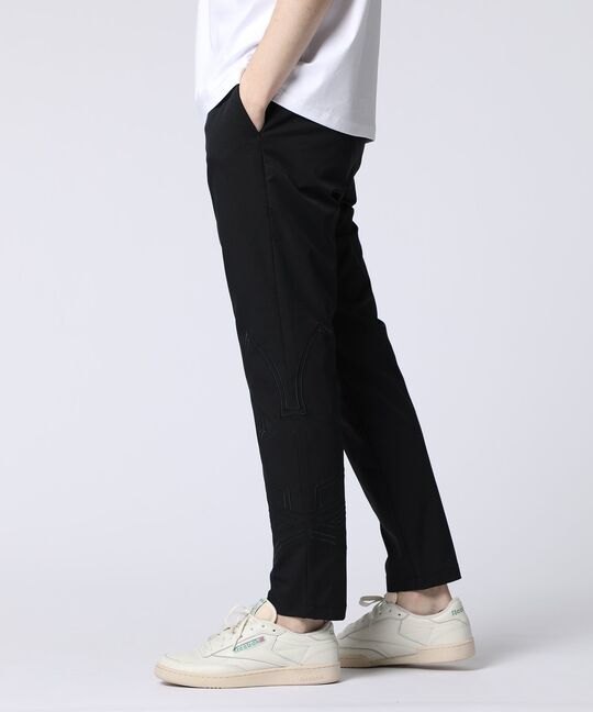 撥水ストレッチツイル チェーン刺繍ロゴパンツ