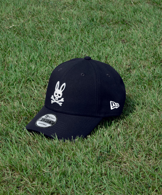 NEW ERAコラボ バニーロゴ キャップ