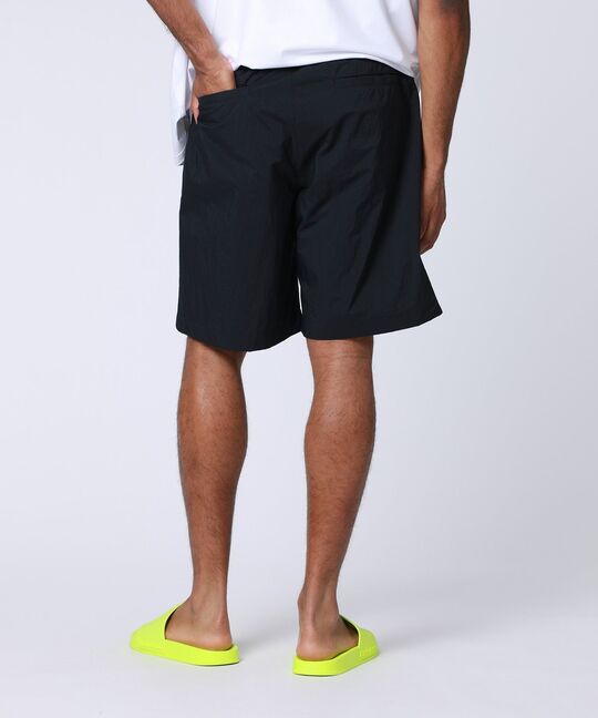 ライトシェルタフタ アクティブショートパンツ