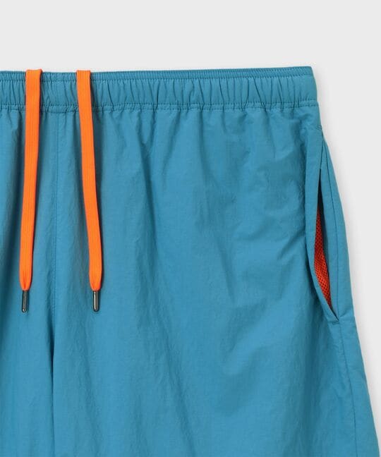 ライトシェルタフタ アクティブショートパンツ