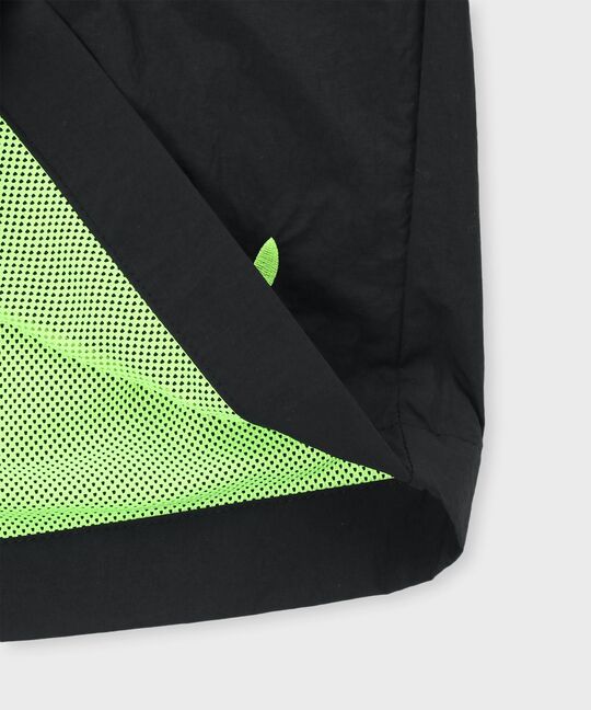 ライトシェルタフタ アクティブショートパンツ