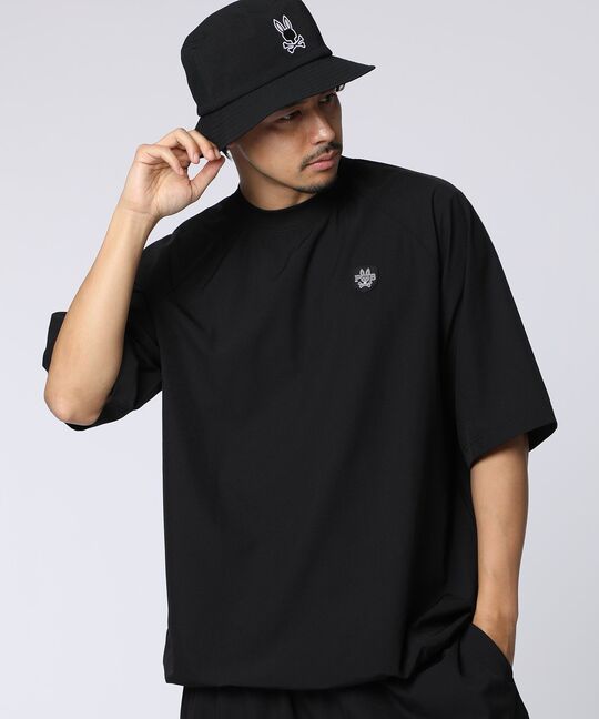 [WEB限定]3Dラバーエンブレム リラックスフィット7分丈モックネックTシャツ