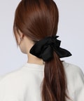 [WEB限定]Bunnyチャーム付き スクエアシュシュ